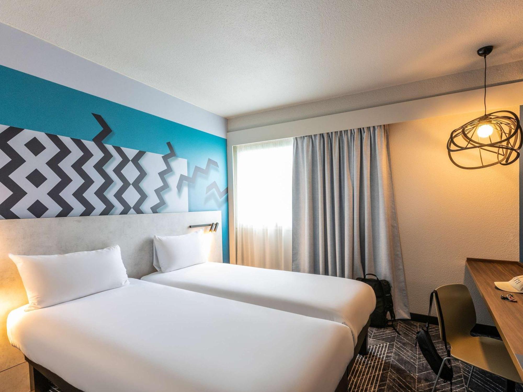 ibis Styles Bordeaux Centre Mériadeck Esterno foto
